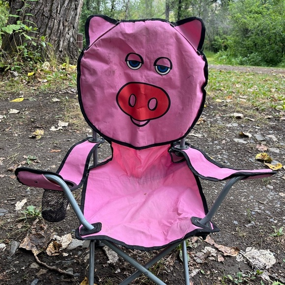 Kids Pink Pig Folding Camp Chair - Picture 4 of 4